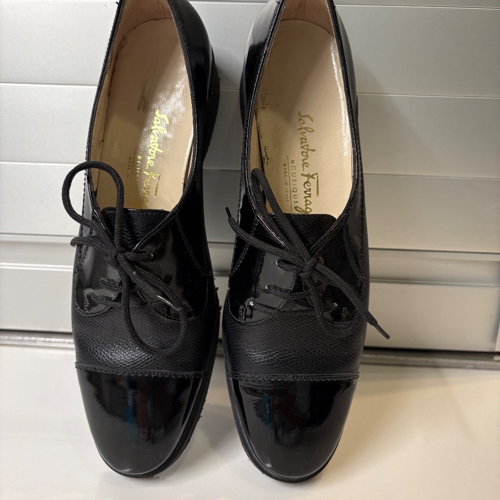 Women’s Salvatore Ferragamo Oxfords - Size 5 - Picture 2 of 8